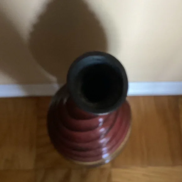 Accents by Jay vase - Picture 3 of 4